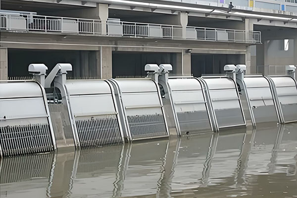 水电站用格栅清污机案例