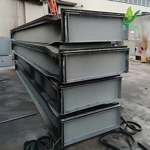 叠梁闸门